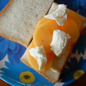 柿とクリームチーズのサンドイッチ